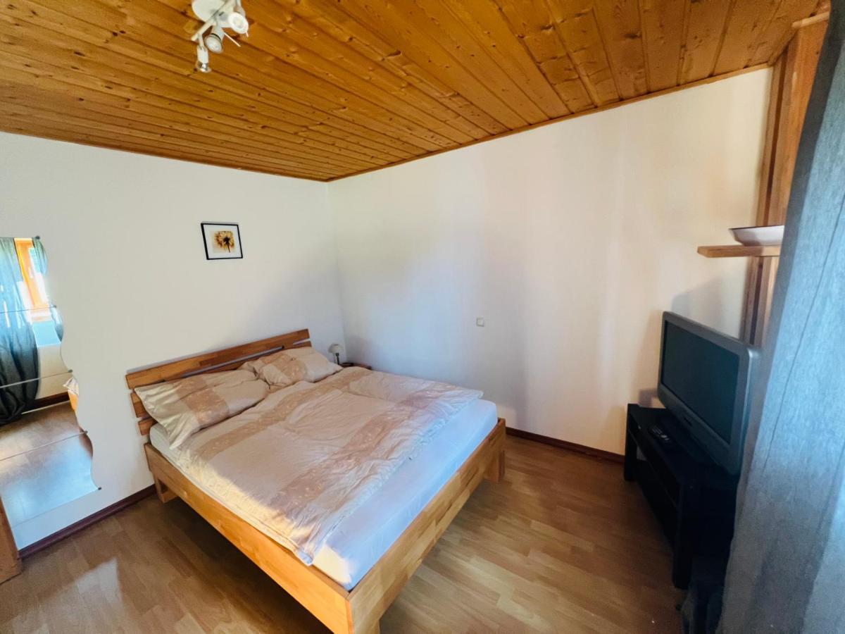 Derscheid Apartment *